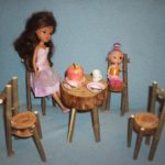 Как сделать кукольную мебель из подручных материалов